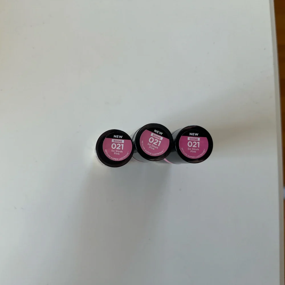 3 Revlon Original Formula 021 Glass Shine Lipstick So Sleek Pink
